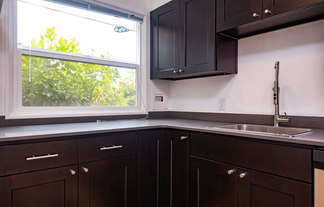 2 beds, 1 bath, 801 sqft, $1,825, Unit 2920-01