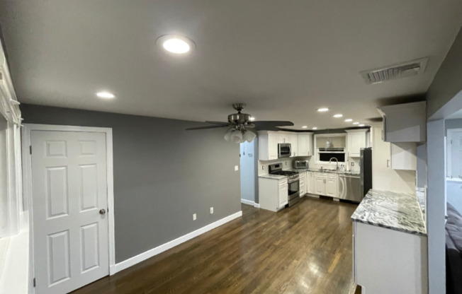 139 SAUNDERS ST