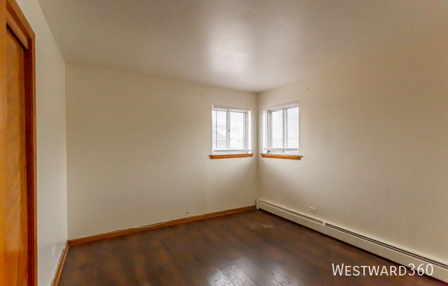 8745 S COTTAGE GRV AVE