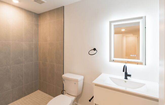 2 beds, 2 baths, 905 sqft, $1,535, Unit 1