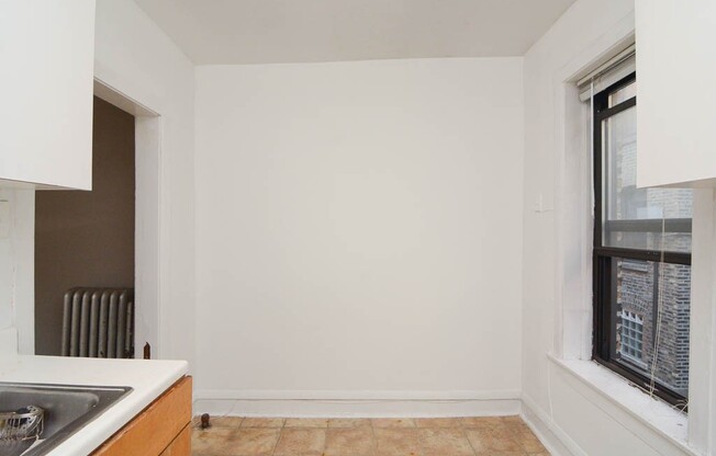 2704 SPAULDING