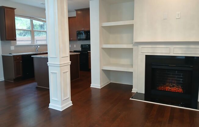 3 beds, 2.5 baths, $2,195