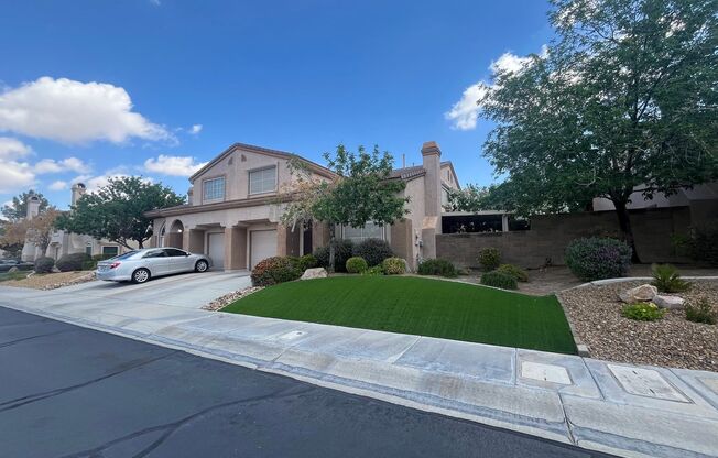 Charming Oversized 2 Bed, 2 Bath Townhouse in Gated Community!