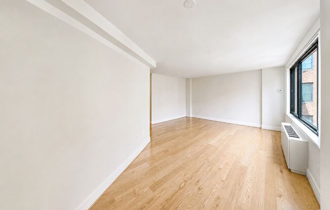 Studio, 1 bath, 470 sqft, $2,100