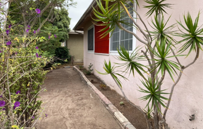4640 CLAIREMONT DR