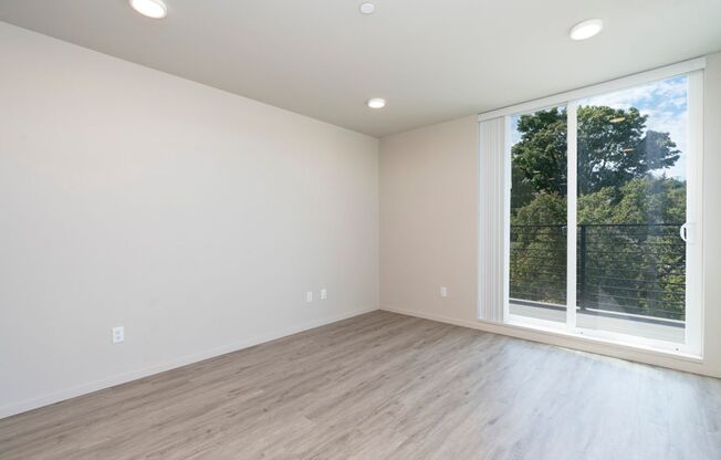 Studio, 1 bath, 298 sqft, $1,450, Unit 605