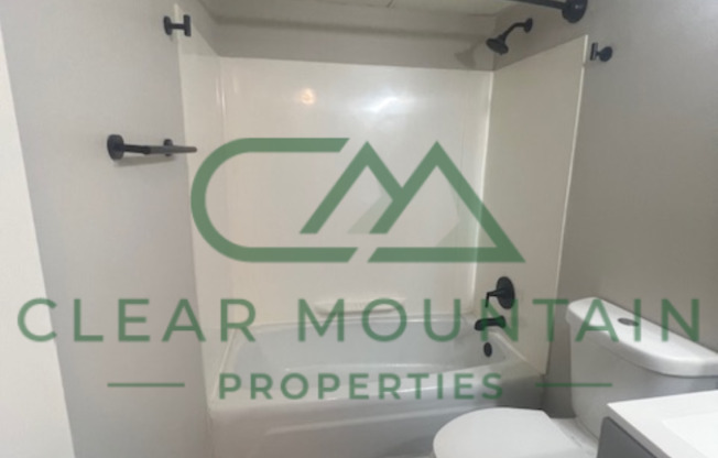 2 beds, 1 bath, 980 sqft, $1,250, Unit 34