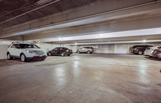 2 beds, 1 bath, 700 sqft, $1,795, Unit 504