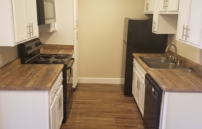 2 beds, 2 baths, 934 sqft, $1,675, Unit 167