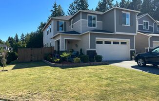 Pristine 4 bedroom home in Summerwood Park Puyallup