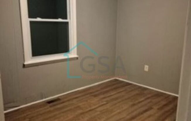 3 beds, 1 bath, 1,050 sqft, $1,200, Unit 114 Aster Drive-1