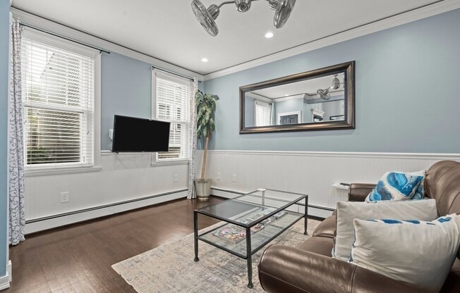 114 TUDOR ST