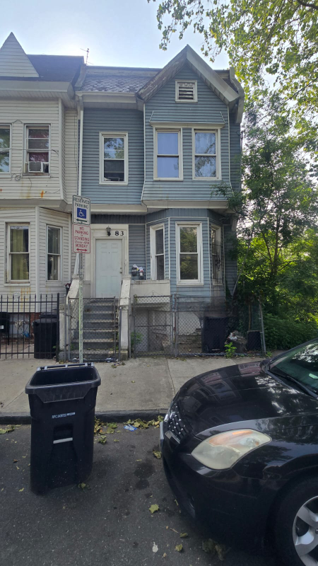 83 GARSIDE ST