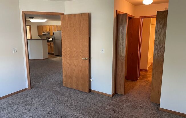 2 beds, 1 bath, 1,153 sqft, $1,610, Unit 931-305