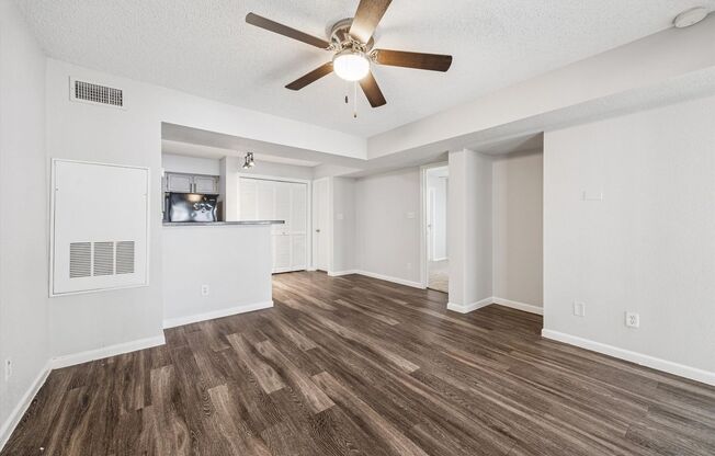 2 beds, 2 baths, 800 sqft, $1,495, Unit 1109