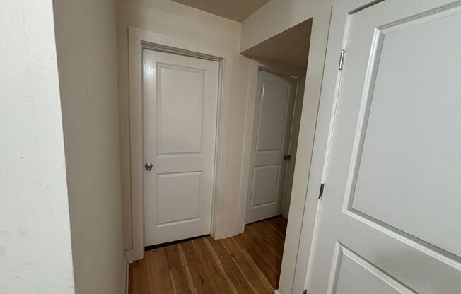 3 beds, 3 baths, 787 sqft, $1,875, Unit Unit 09
