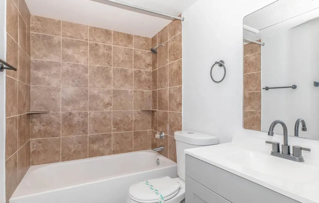 2 beds, 2 baths, 750 sqft, $1,075, Unit 226