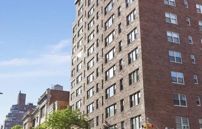 177 E 75 ST