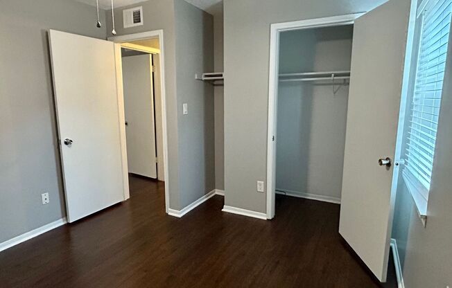 2 beds, 1 bath, 800 sqft, $1,095, Unit 1