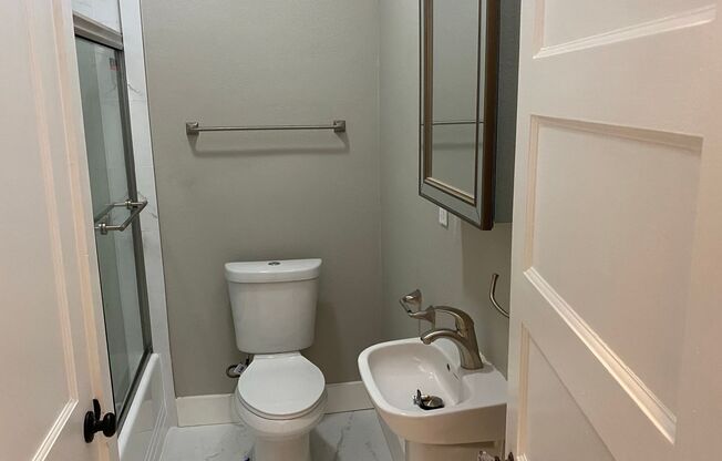 Studio, 1 bath, 667 sqft, $2,185