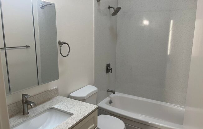 2 beds, 1 bath, $3,595, Unit 19