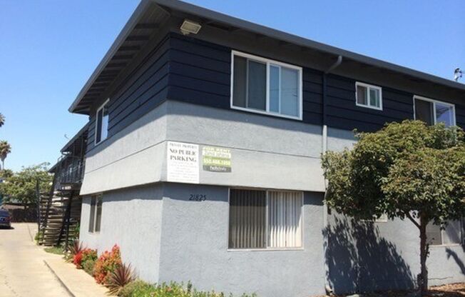 Thelma St Apt