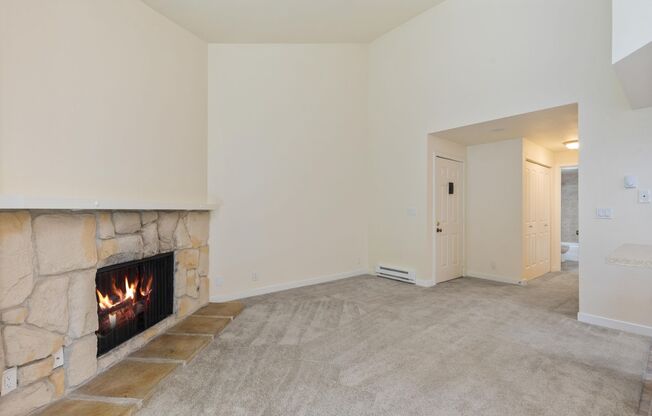 1 bed, 1 bath, 700 sqft, $1,795, Unit 34