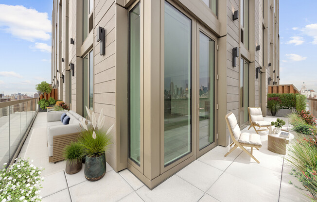 2 beds, 2 baths, $10,200, Unit 2002