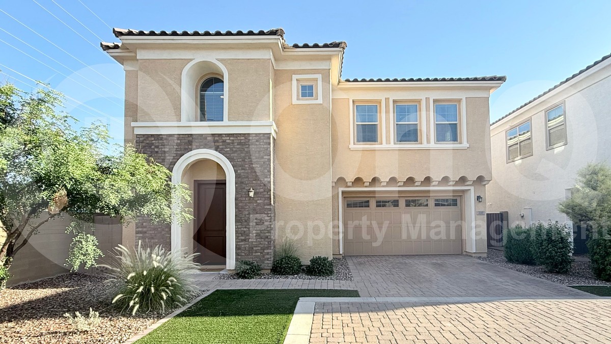 708 N BAY DR