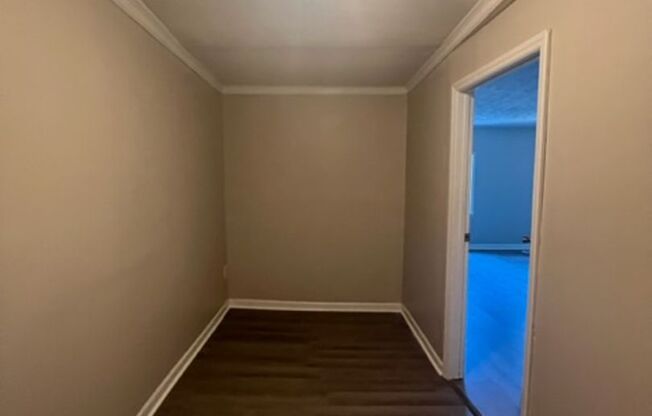 2639 Crystal Springs Drive    ** 2 WEEKS FREE **