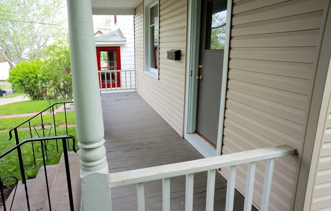 4 beds, 1 bath, $1,950