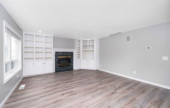 Stunning 4 bedroom, 2.5 bathroom home!! Must See!!
