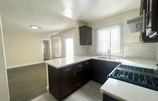 BELLA APARTMENTS: Updated 1 Bedroom Apartment
