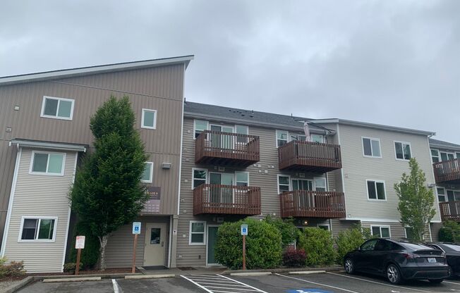 BN90-2 - Ambaum Place II