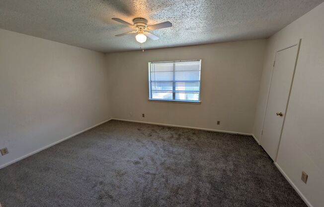 1 bed, 1 bath, 784 sqft, $790, Unit 35-B