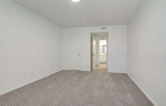 1 bed, 1 bath, 750 sqft, $750, Unit 219