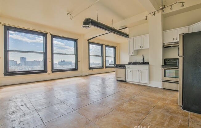 Studio, 1 bath, 790 sqft, $2,400, Unit 803