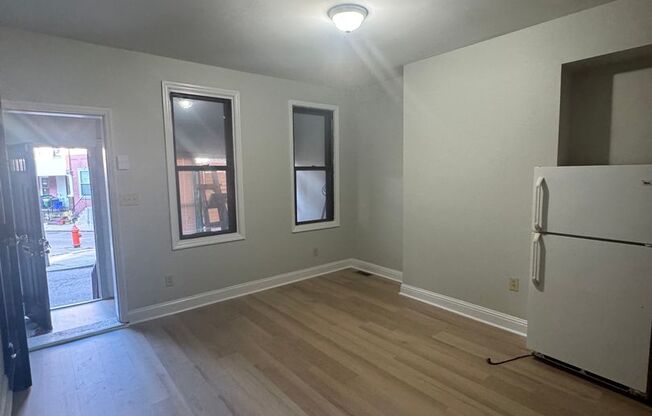 3 beds, 1 bath, $1,375