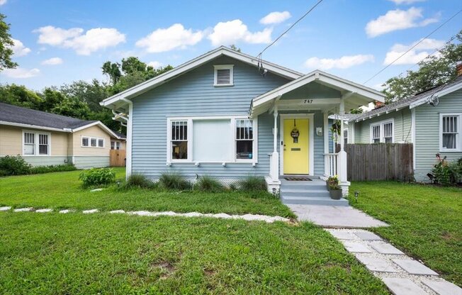 747 W ST