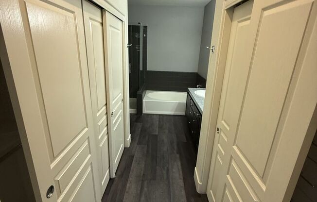 2 beds, 2 baths, $1,895, Unit # 204