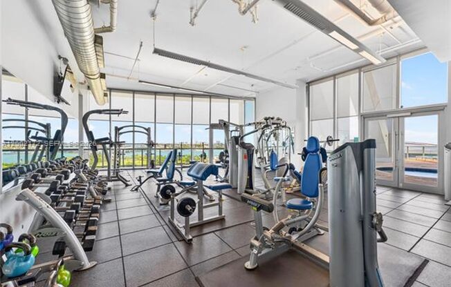 2 beds, 2 baths, 1,208 sqft, $5,490, Unit 888 Biscayne Blvd # 2404