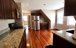 262 SHIRLEY ST