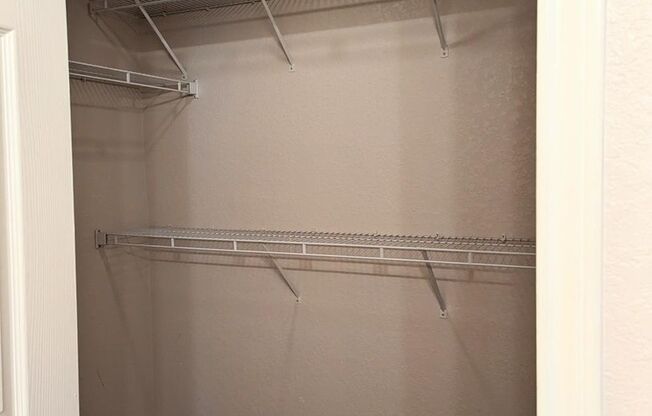 2 beds, 2 baths, $1,950, Unit Unit 432