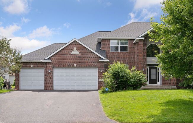 Gorgeous Single Family Home - June 1st Move in!