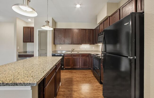 3 beds, 2 baths, 1,248 sqft, $1,959, Unit 918