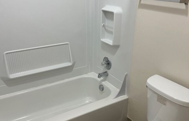 1 bed, 1 bath, 540 sqft, $1,200, Unit 9