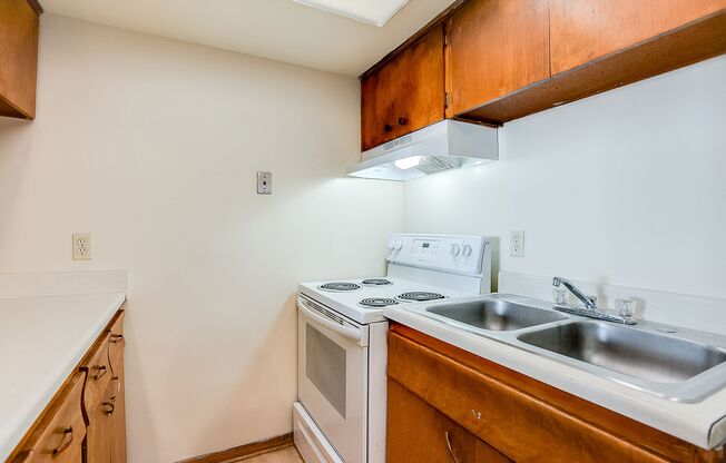 424 W 24th Street Apartments! | LEASING 1 BEDROOMS!