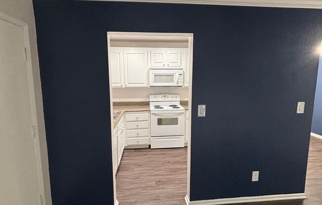 1 bed, 1 bath, 750 sqft, $2,340, Unit 1611