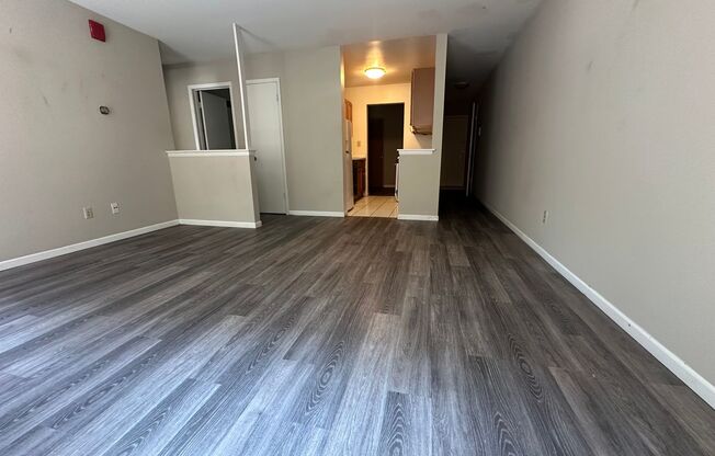 1 bed, 1 bath, $1,195, Unit 104