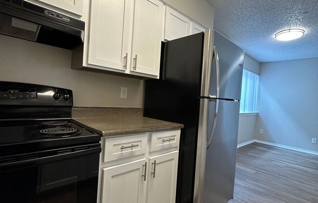 3 beds, 2 baths, 946 sqft, $1,895, Unit 7-E